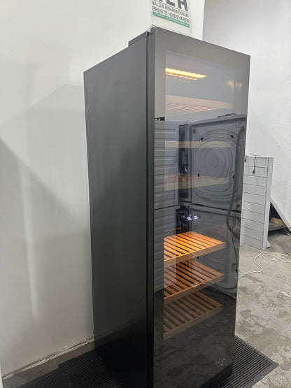 Vinkøleskab – Model WCF601852