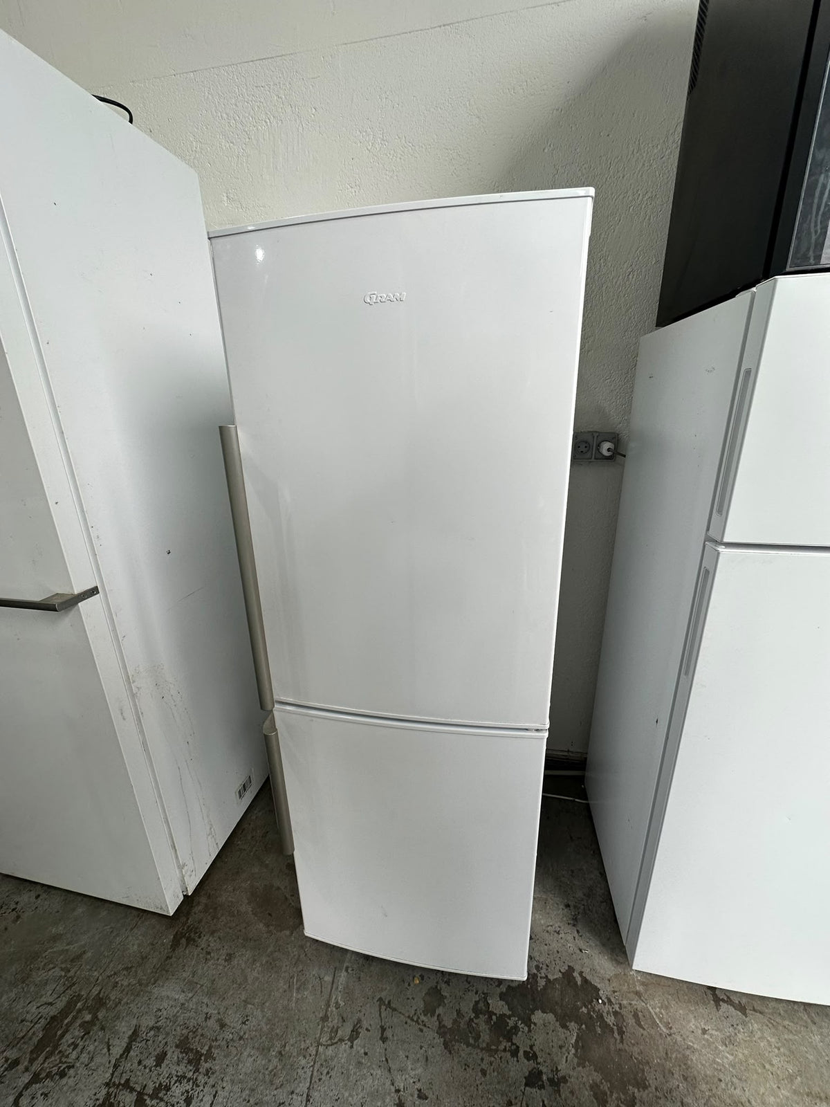 GRAM KF 3255-90 Køle-/Fryseskab – 229 L – Hvid – Brugt
